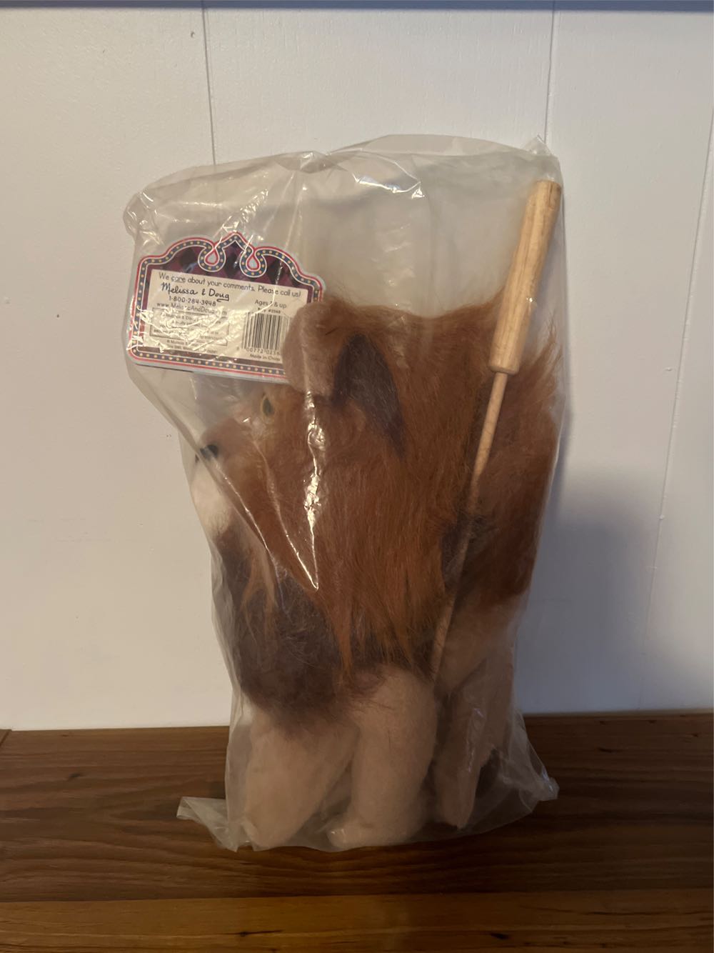 Melissa & Doug Lion Hand Puppet  plush collectible - Main Image 3