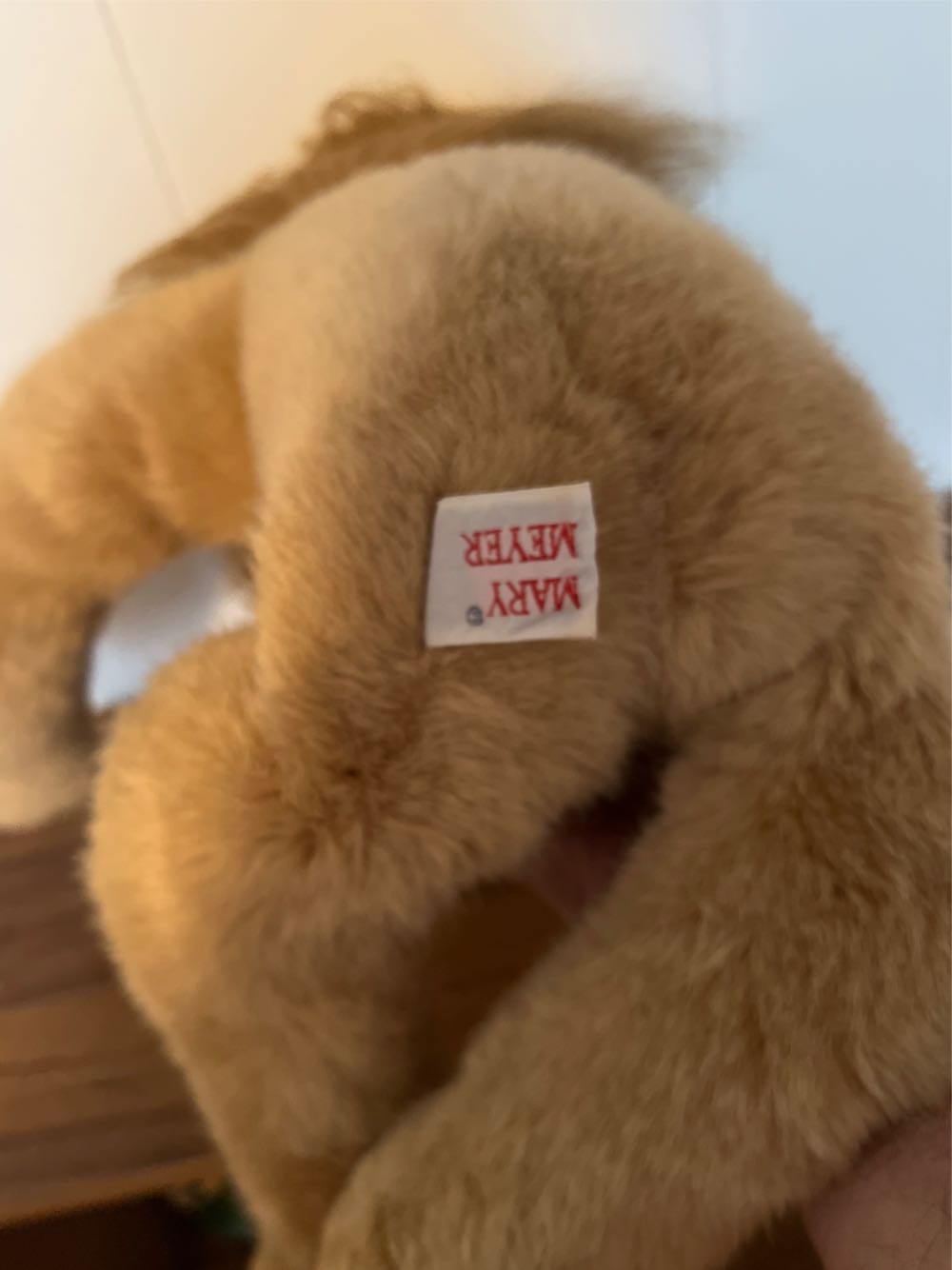 Mary Meyer 1993 Lion  plush collectible - Main Image 2