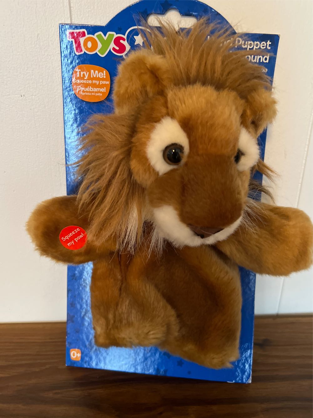 Toys R Us hand Puppet Lion  plush collectible - Main Image 4