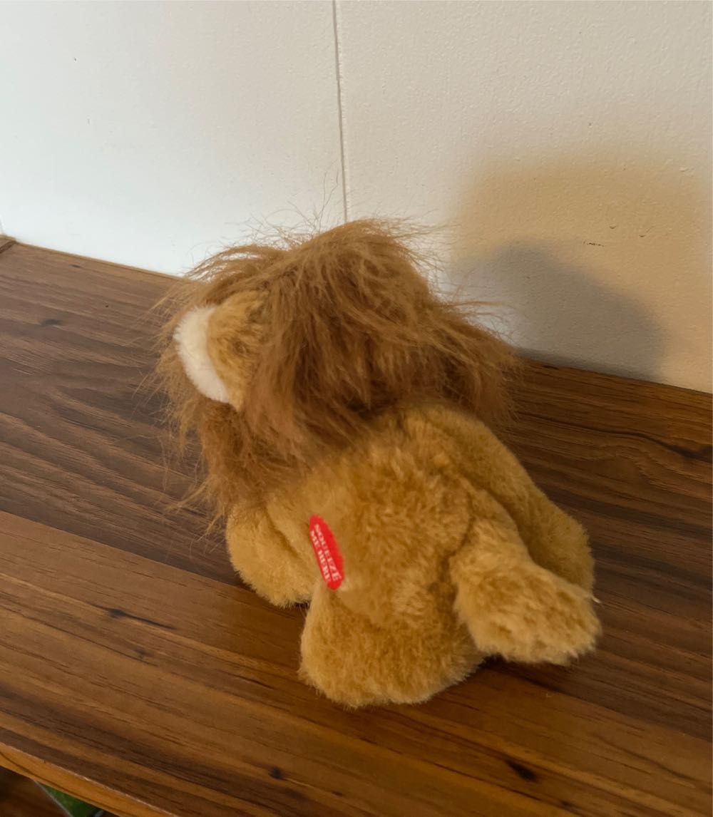 Great American Fun Co Lion  plush collectible - Main Image 2