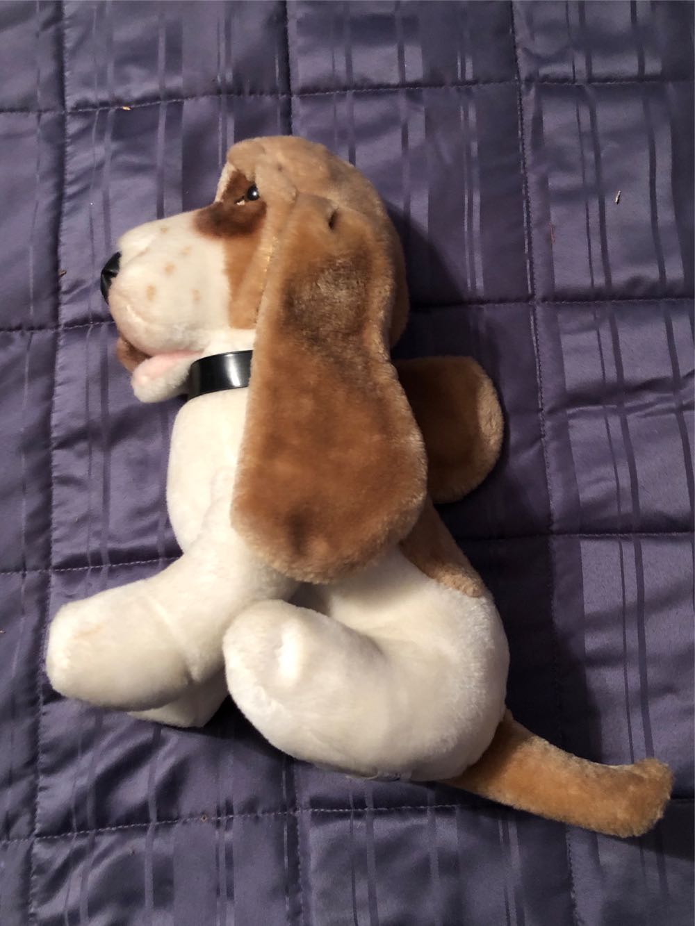 Animal Fair Bassett Hound  plush collectible - Main Image 2