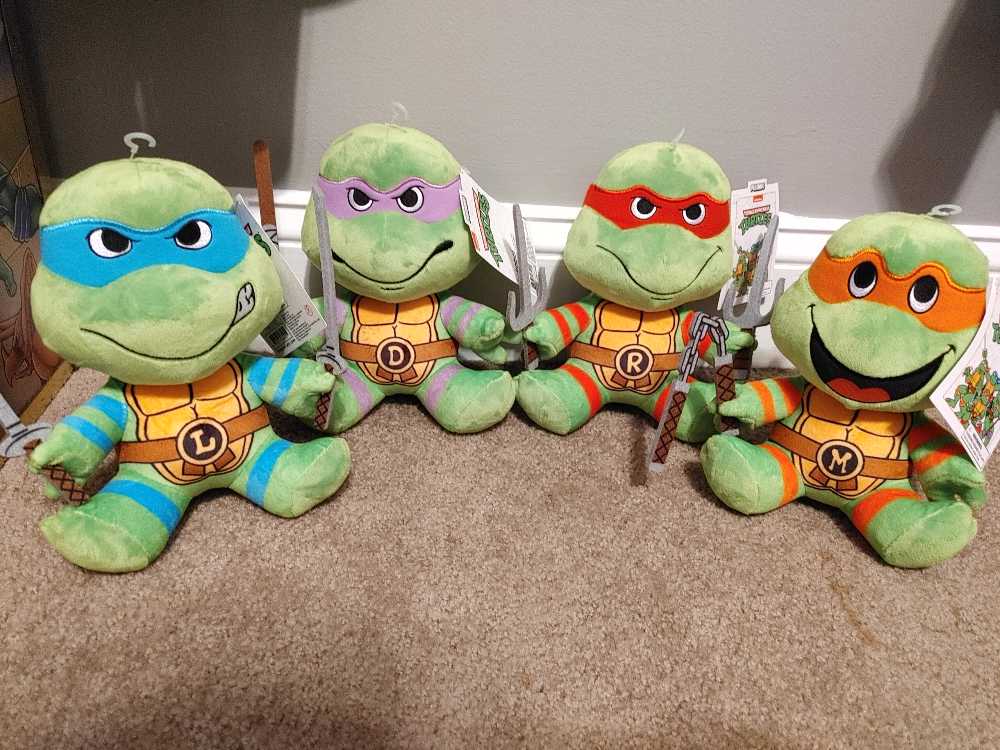 Phunny Mikey  (United States) plush collectible [Barcode 378587181468] - Main Image 4