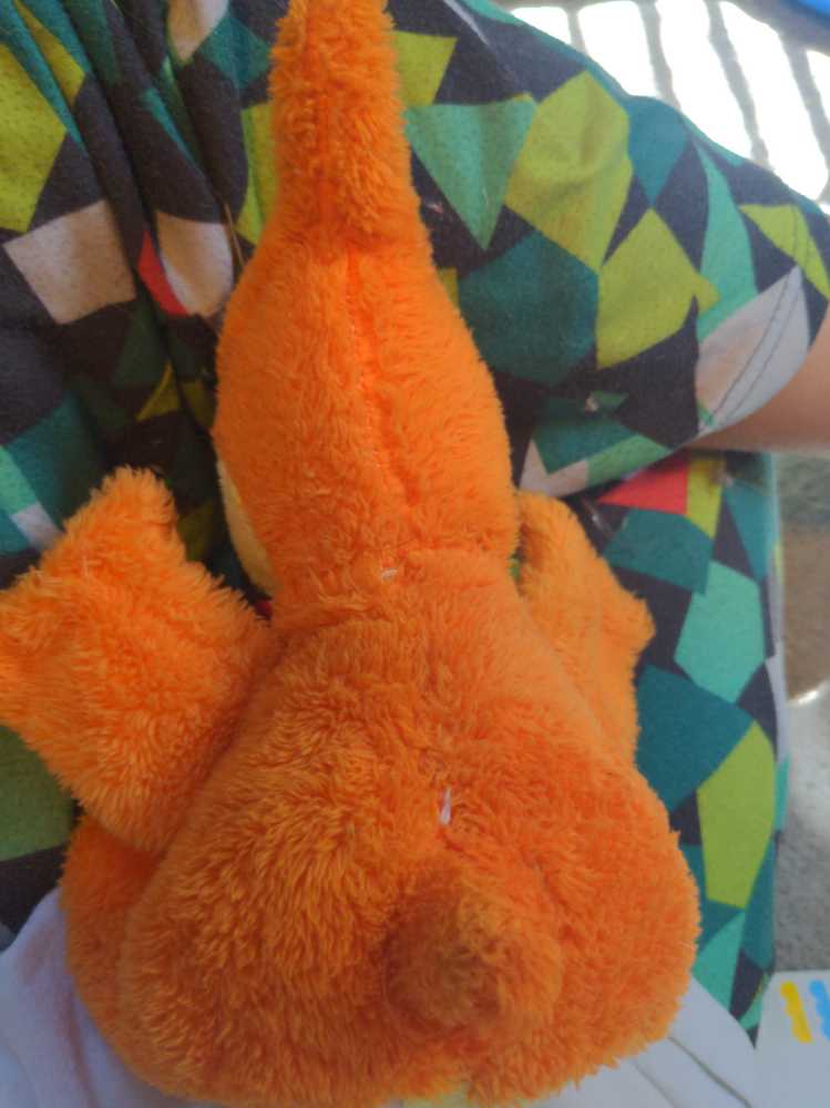 Valentine’s Pterodactyl  (China) plush collectible [Barcode 734689108787] - Main Image 4