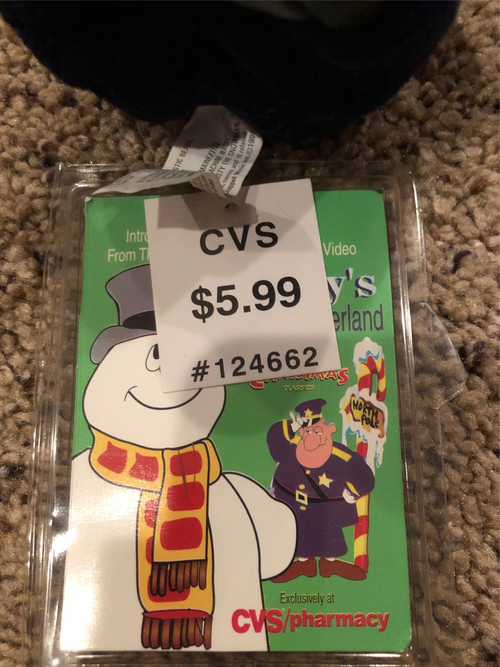 Collectables Christmas Classics Frosty’s Winter Wonderland ~ Traffic Cop  plush collectible [Barcode 719579049630] - Main Image 2