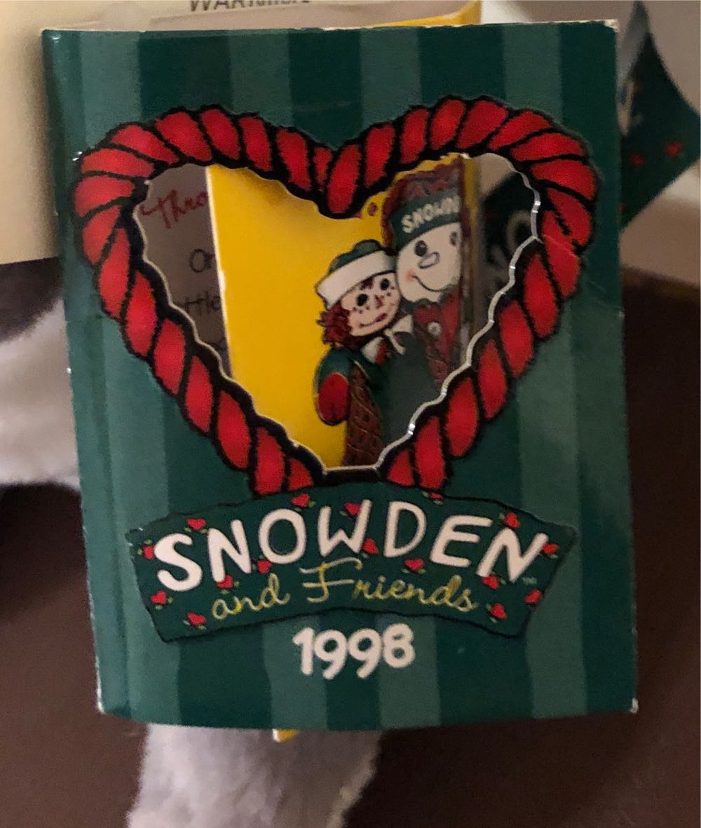 Snowden Raccoon  plush collectible [Barcode 490860302558] - Main Image 2