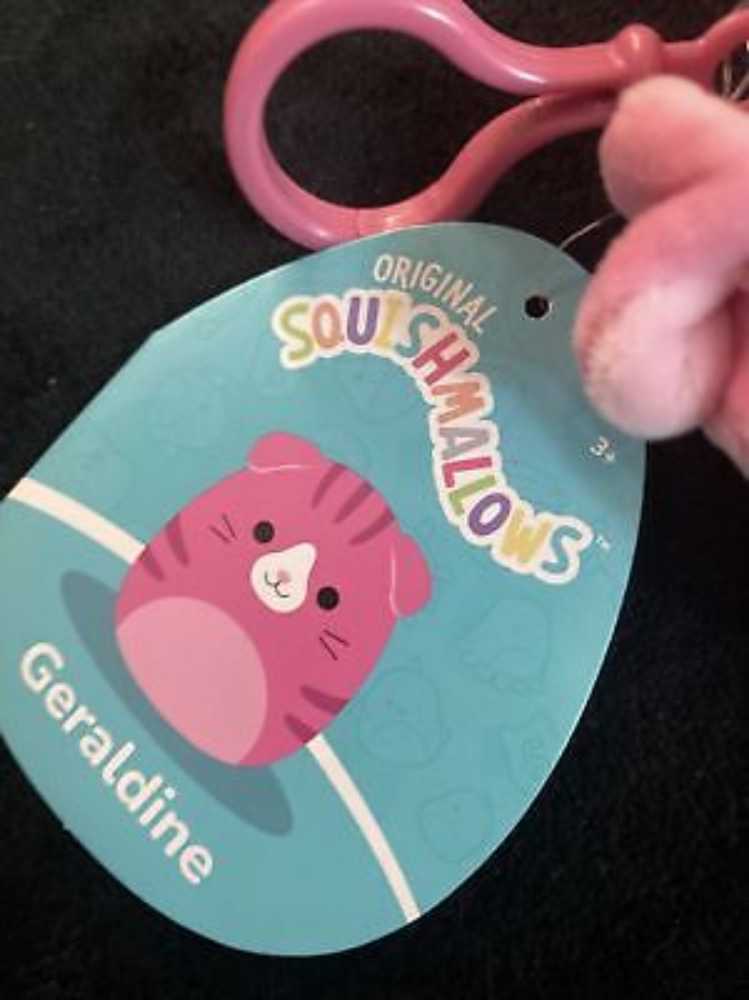 Geraldine 3.5” Clip  plush collectible [Barcode 196566196568] - Main Image 2