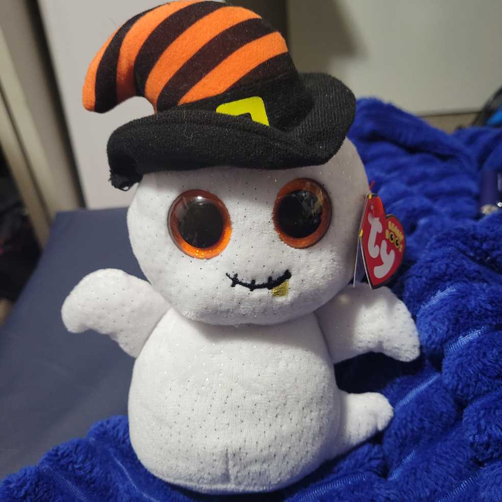 Nightcap the Ghost  plush collectible [Barcode 008421372966] - Main Image 2