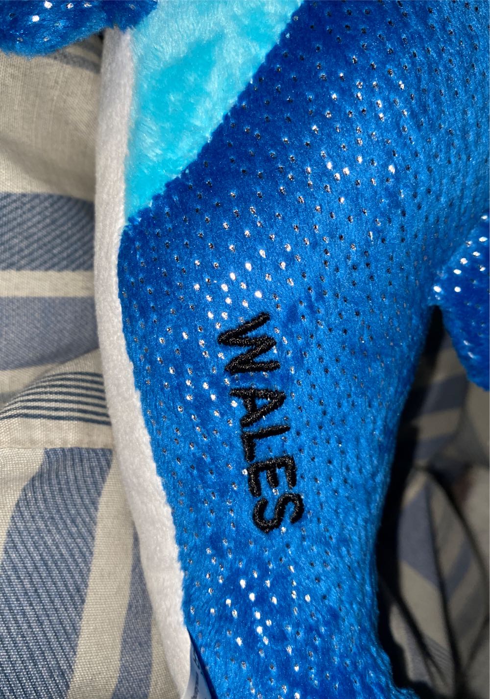 Hopper  (United Kingdom) plush collectible [Barcode 5033849810122] - Main Image 2