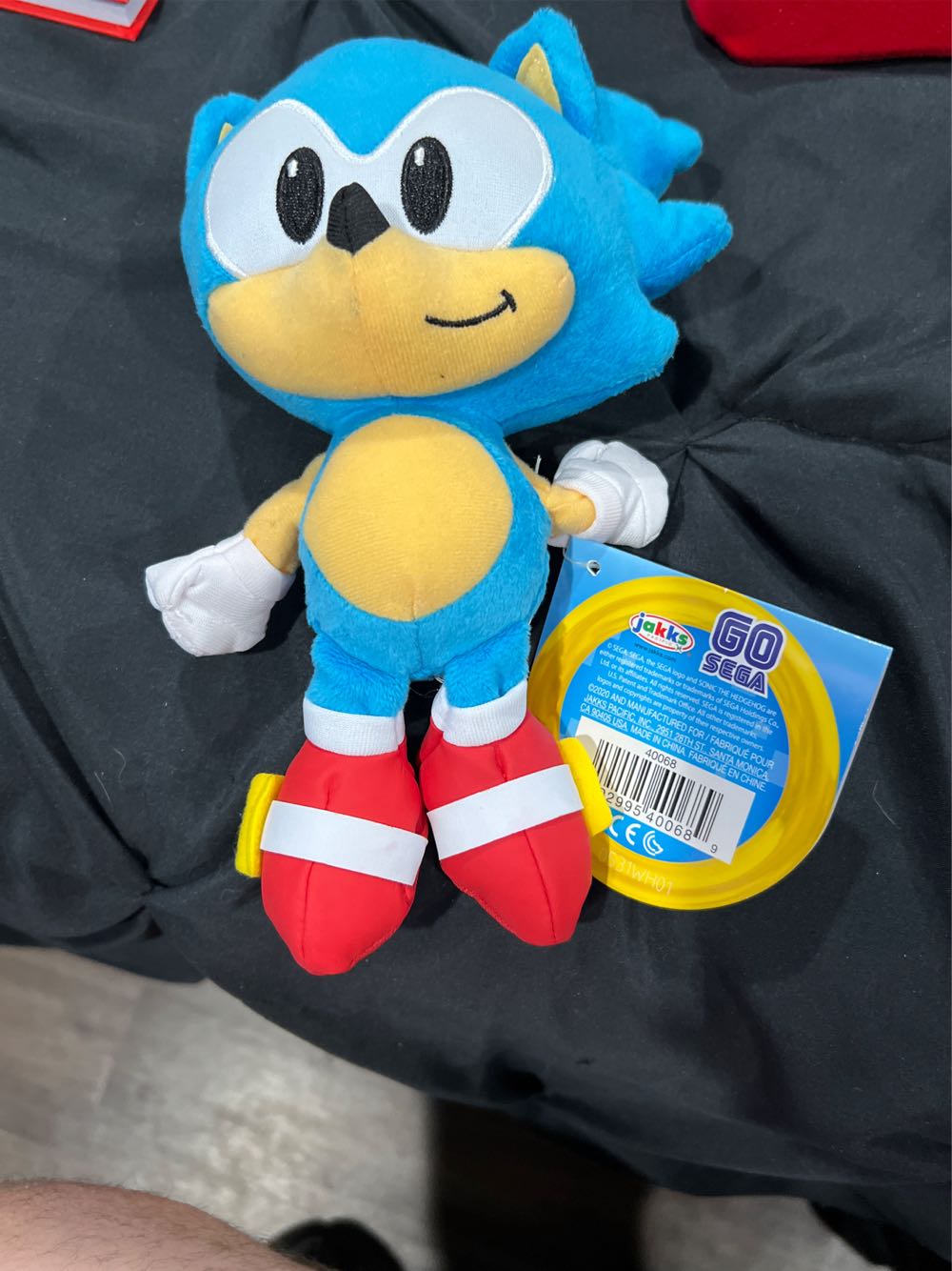 Sonic The Hedgehog 7” Sonic Plush Figure  (United States) plush collectible [Barcode 192995400689] - Main Image 3