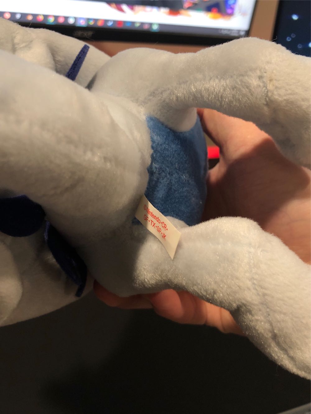 Paki Paki Tomy Pose-able Lugia Plush  plush collectible - Main Image 2