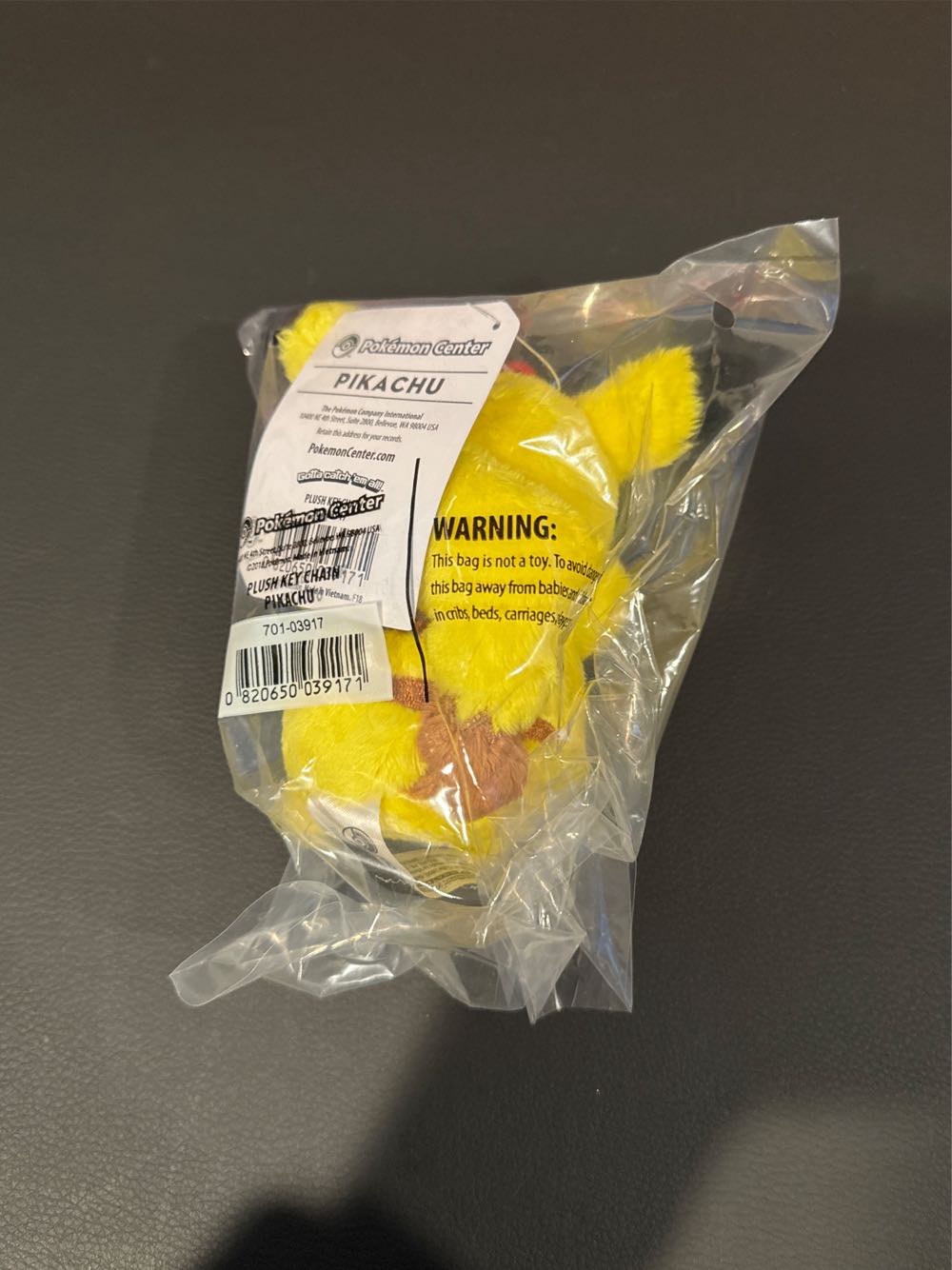 Pokémon Center Pokémon Let’s Go Pikachu Promo Pikachu Plush Keychain Preorder Bonus  plush collectible [Barcode 820650039171] - Main Image 2