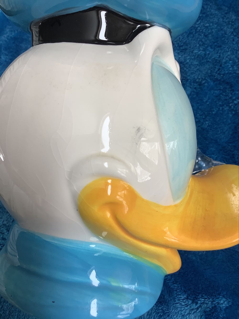 9) Donald Duck Old Mug  plush collectible [Barcode 400150198136] - Main Image 4