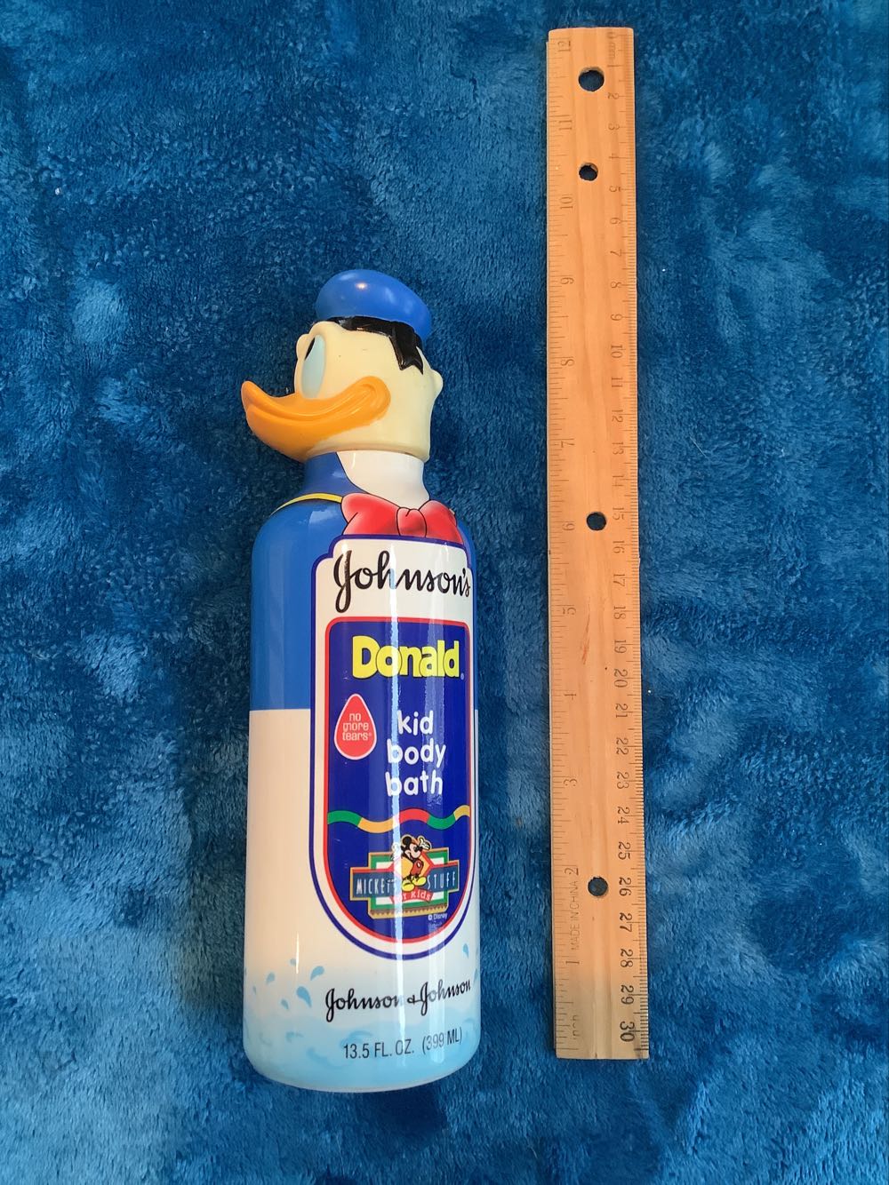 27) Johnson’s Disney Donald Duck Kid Body Bath 8.25”t Plastic Full Bottle  plush collectible [Barcode 381370018919] - Main Image 2