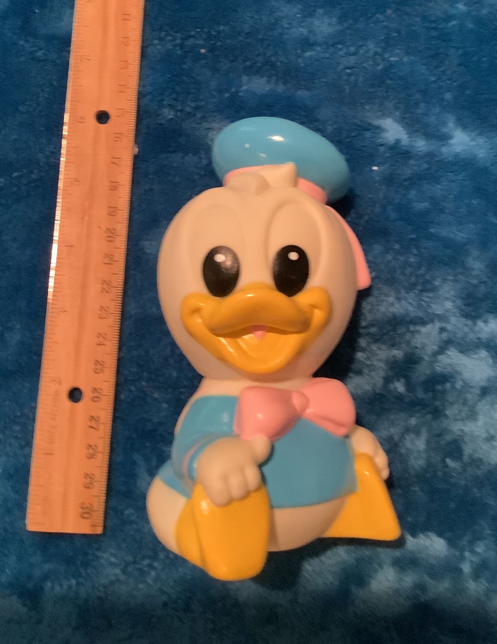 38) 1984 Baby Donald Duck Rubber Bathtoy Squeaky ARCO  plush collectible - Main Image 2