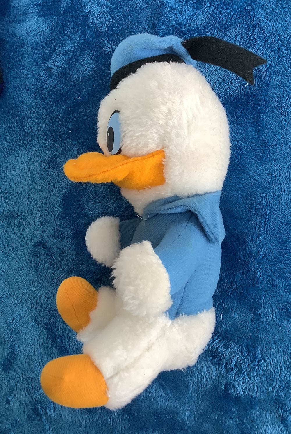 75) Vintage Donald Duck 1950s Plush Knickerbocker 10”  plush collectible - Main Image 3