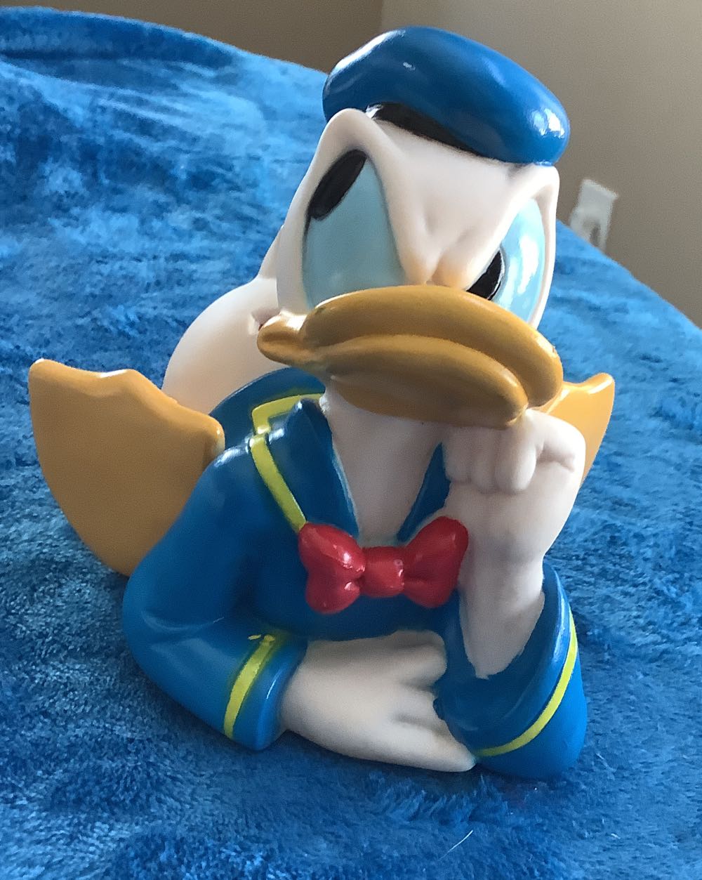 86) Donald duck plastic/rubber bank monogram international Inc. Disney  plush collectible - Main Image 3