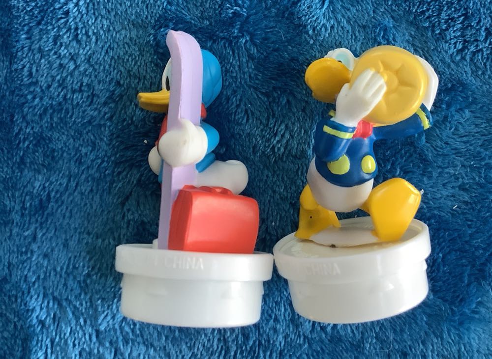 90) 2 Smarties Candy Vintage Toppers Donald Ducks  plush collectible - Main Image 4
