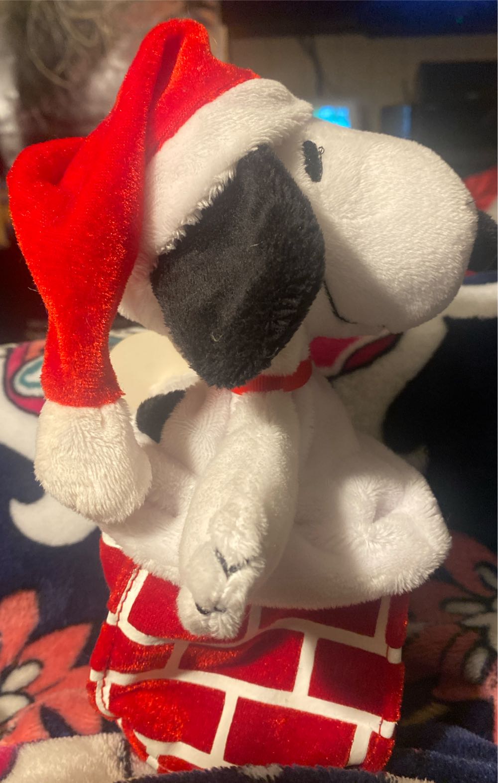 Peanuts Santa Snoopy In Chimney  (United States) plush collectible - Main Image 2