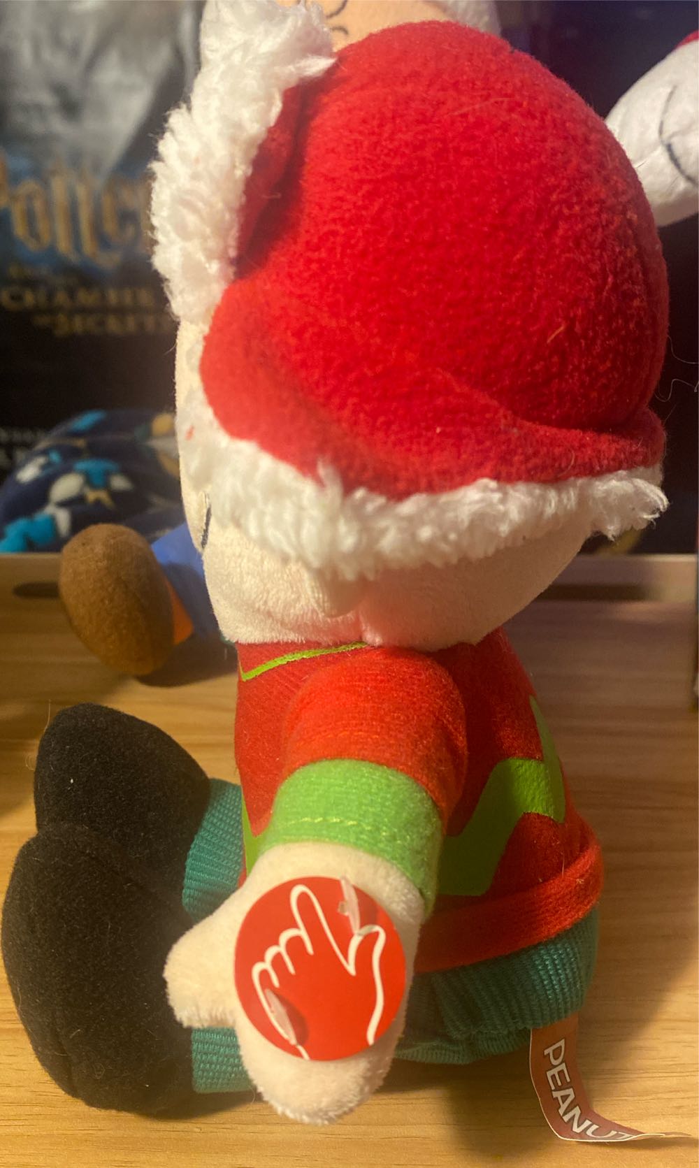 Peanuts Musical Holiday Charlie Brown  (United States) plush collectible - Main Image 3