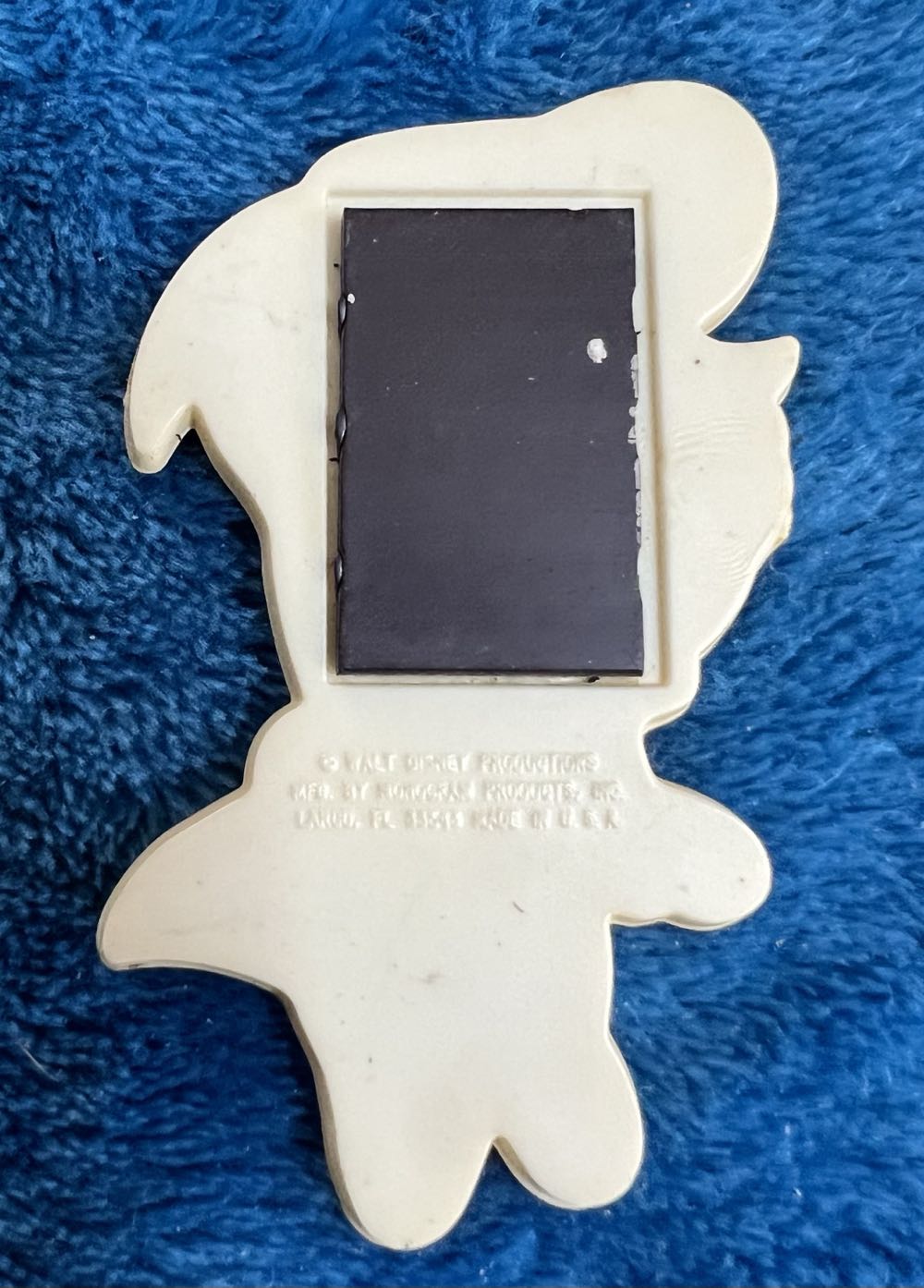 119) Walt Disney Donald Duck Plastic Fridge Magnet 80s   plush collectible - Main Image 3