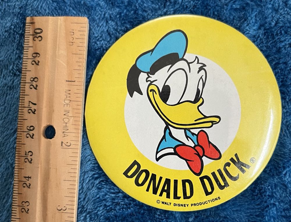 123) DONALD DUCK Walt Disney -- Vintage 3.5” Pinback Button   plush collectible - Main Image 2