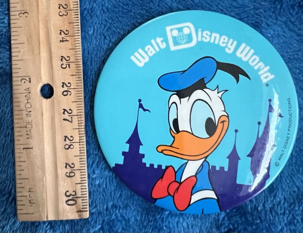 125) Vintage 1980s Donald Duck 3” Pinback Button Walt Disney World Disney Productions  plush collectible - Main Image 2
