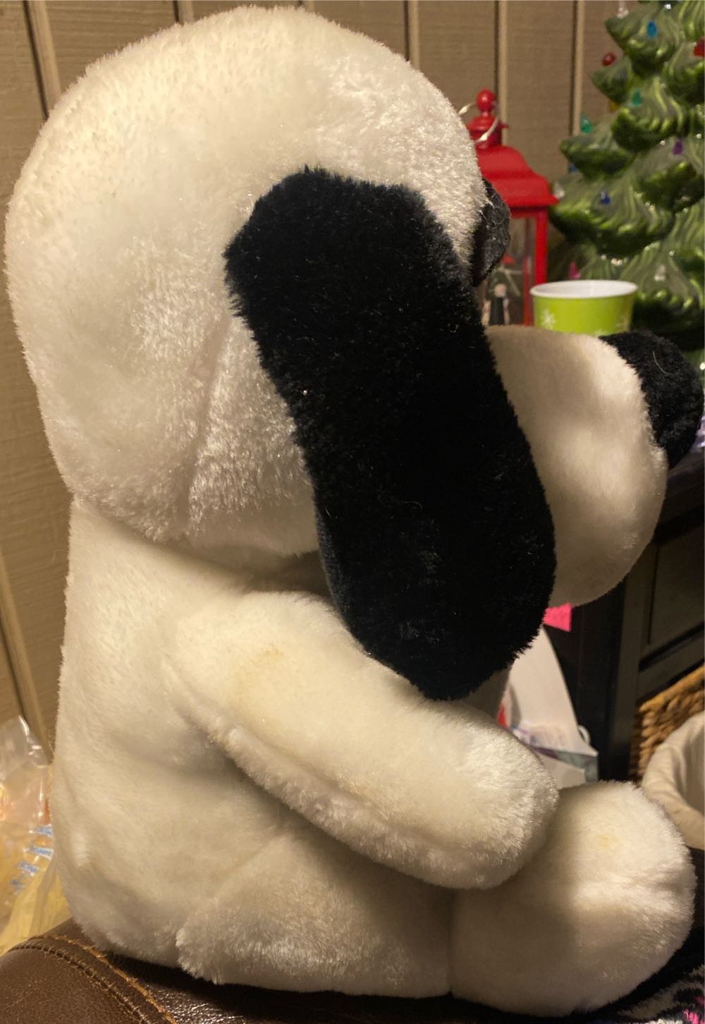Best Toy Mfg Ltd Large White Dog Plush Like Snoopy  (United States) plush collectible - Main Image 3
