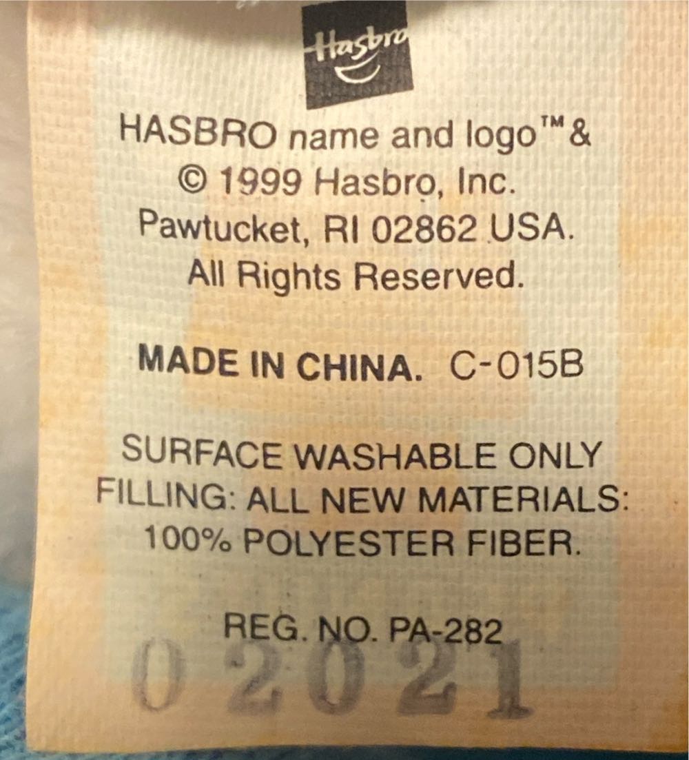 Hasbro Peanuts Laughing Snoopy Joe Cool Plush  (United States) plush collectible - Main Image 4