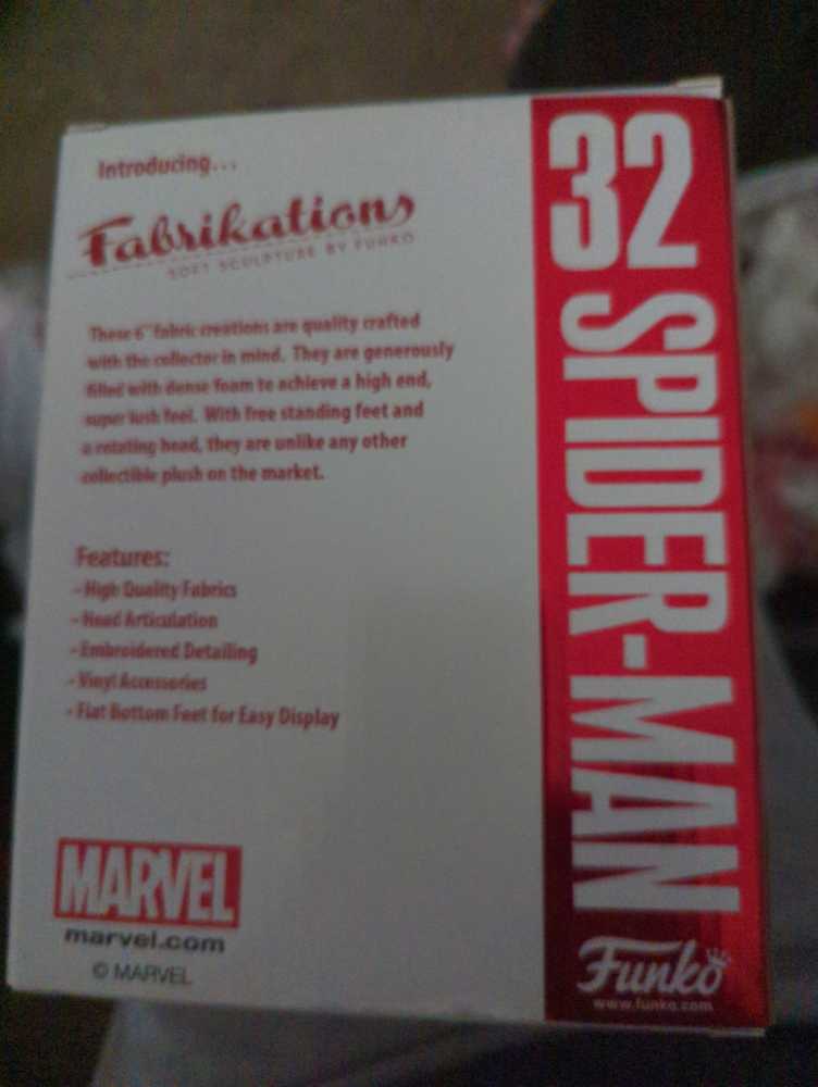 Spider-man (Fabrications)  plush collectible - Main Image 2