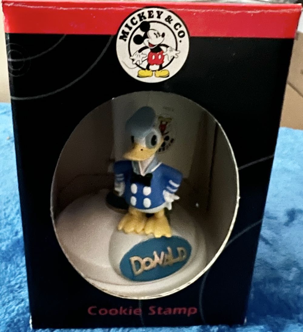149) Mickey & Co Disney Donald Duck Ceramic Cookie Stamp 5” Tall With Recipe Book New  plush collectible [Barcode 707947002226] - Main Image 4