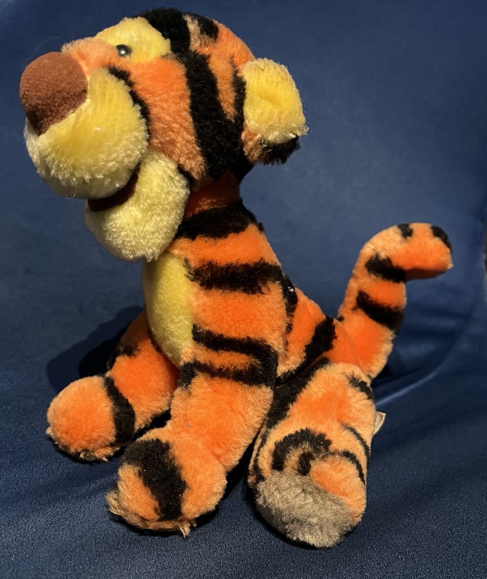 Tigger  plush collectible - Main Image 2