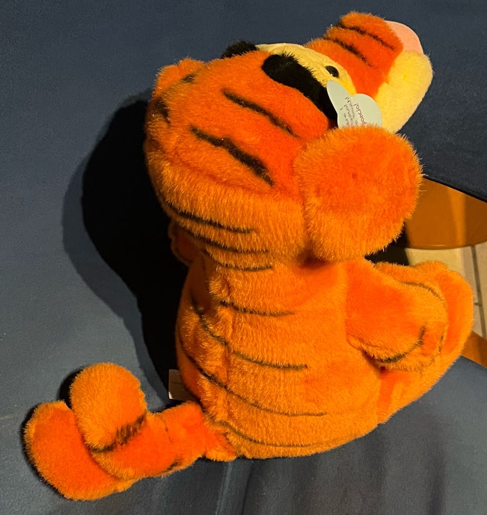 Tigger  plush collectible - Main Image 3