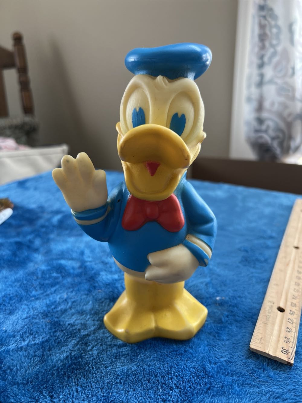 28) Donald Duck Curling Ribbon Mickey & Co. Stepen Lawrence