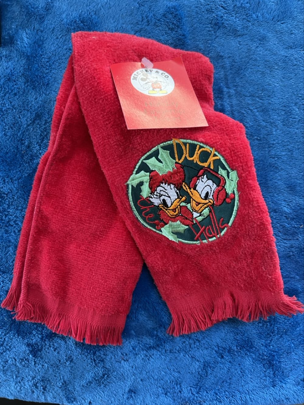 171) Walt Disney Mickey & Co. Mickey Mouse Holiday Christmas Fingertip Towel NWT Red Donald  plush collectible [Barcode 036326272609] - Main Image 2