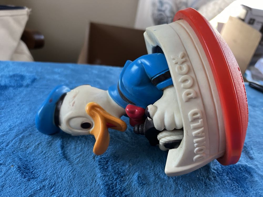 193) VINTAGE DONALD DUCK IN A BOAT 1976 HARD RUBBER  9’’ TALL BATH TOY  plush collectible - Main Image 3