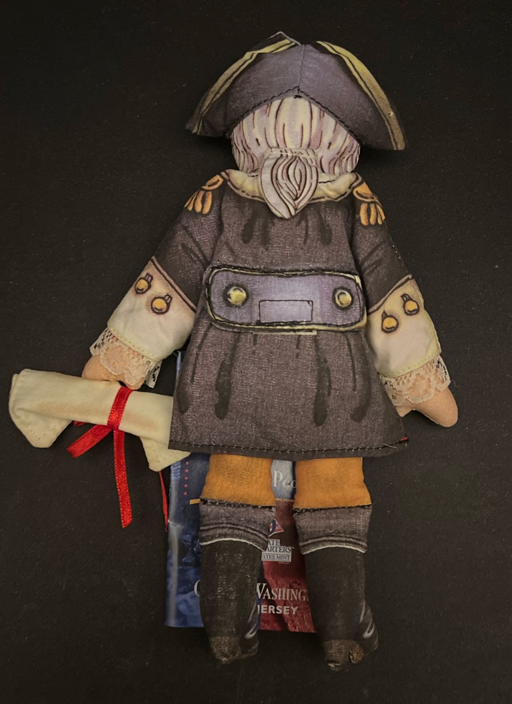 We The People #3 - George Washington  plush collectible [Barcode 015012610529] - Main Image 2