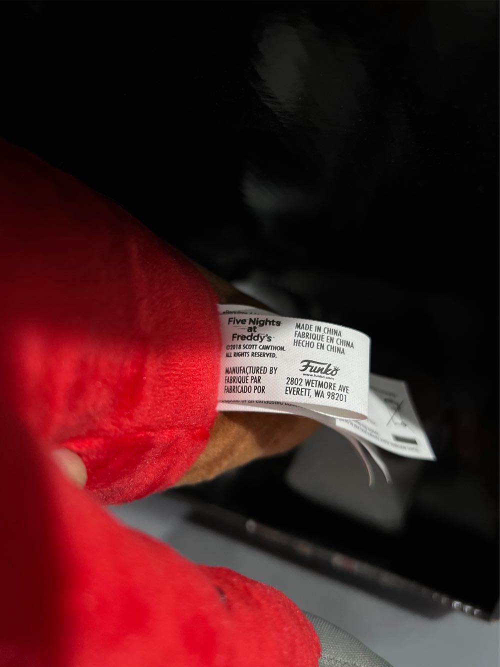 At Freddys Foxy Funko Five Nights At Freddy’s Foxy 13 Animatronic  (United States) plush collectible [Barcode 889698323765] - Main Image 2