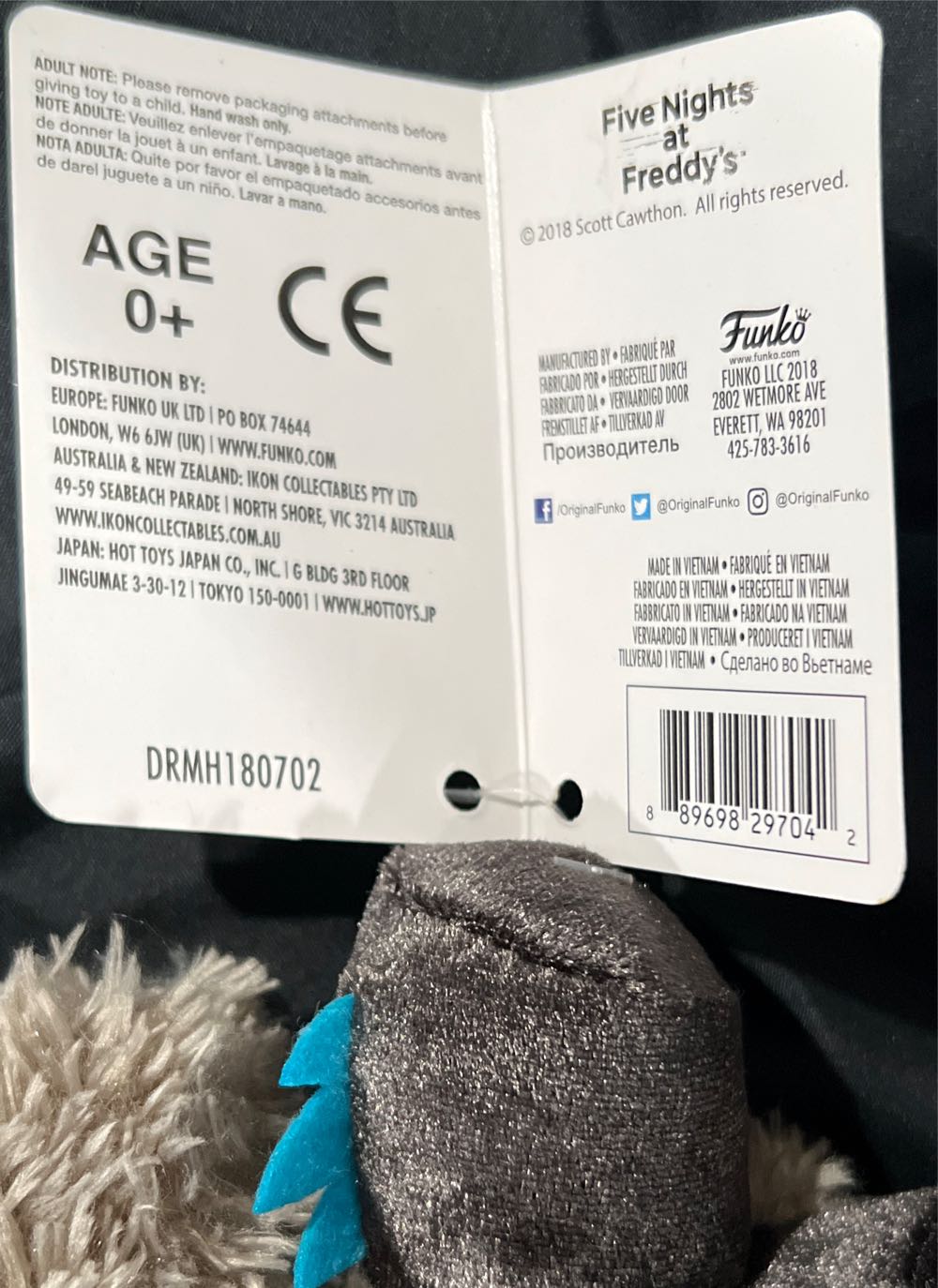 4 Twisted Wolf  plush collectible [Barcode 889698297042] - Main Image 4