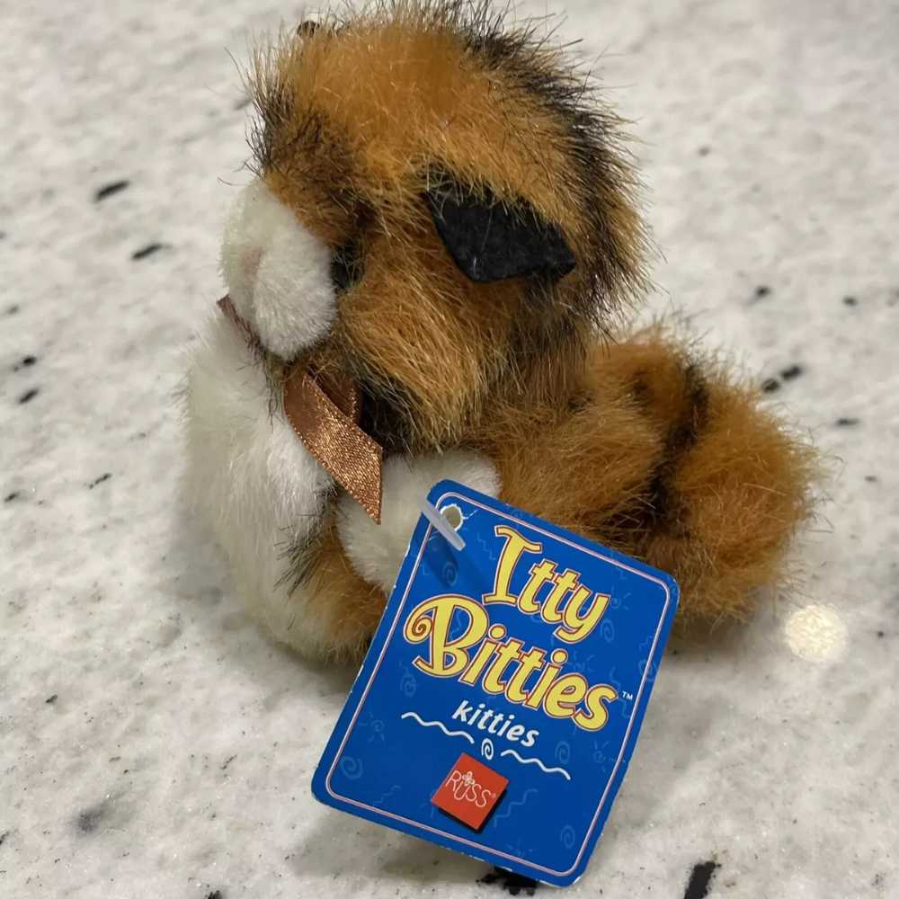 Belle Strawberry Cow