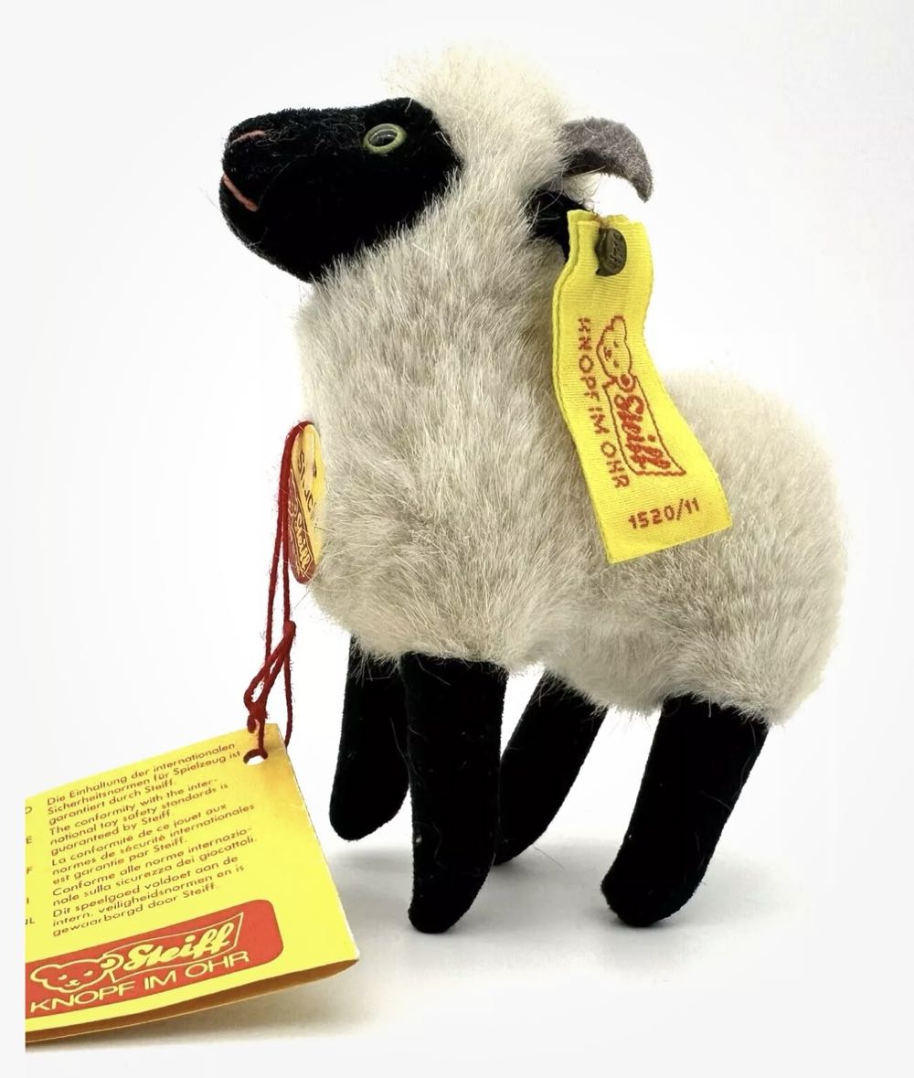 Steiff - Sheep - “Snucki”  plush collectible - Main Image 3