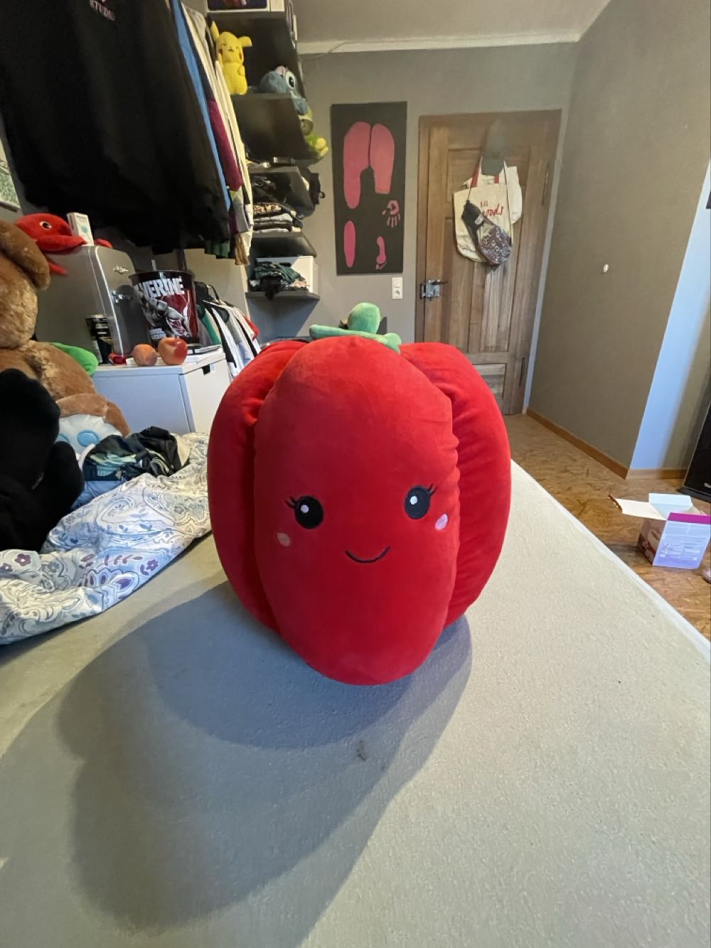 Cookeez Makery Hello Kitty® And Friends Oven. Mix & Make A Plush Best Friend! Place Your Dough In The Oven And Be Amazed When A Warm Scented Interactive Plush Friend Comes Out!