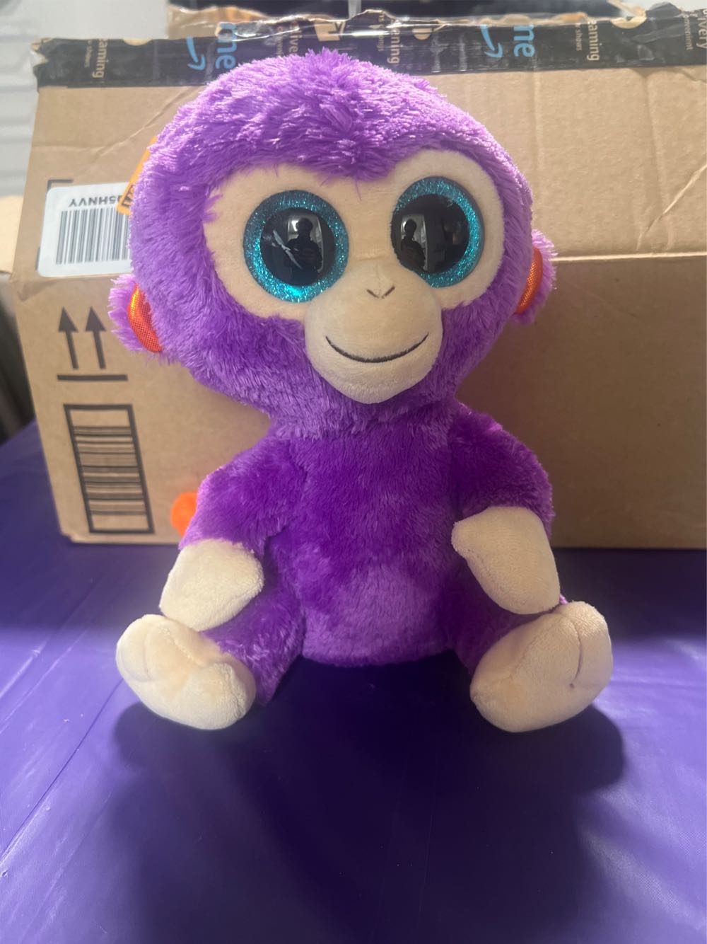 Brontosaurus (Valentine Polka Dot Dinosaur)