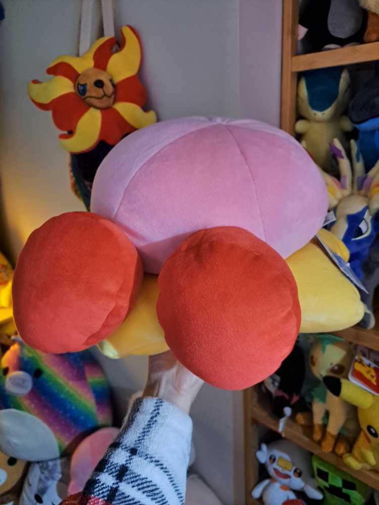 Warp Star Kirby  (United States) plush collectible [Barcode 053941124557] - Main Image 3