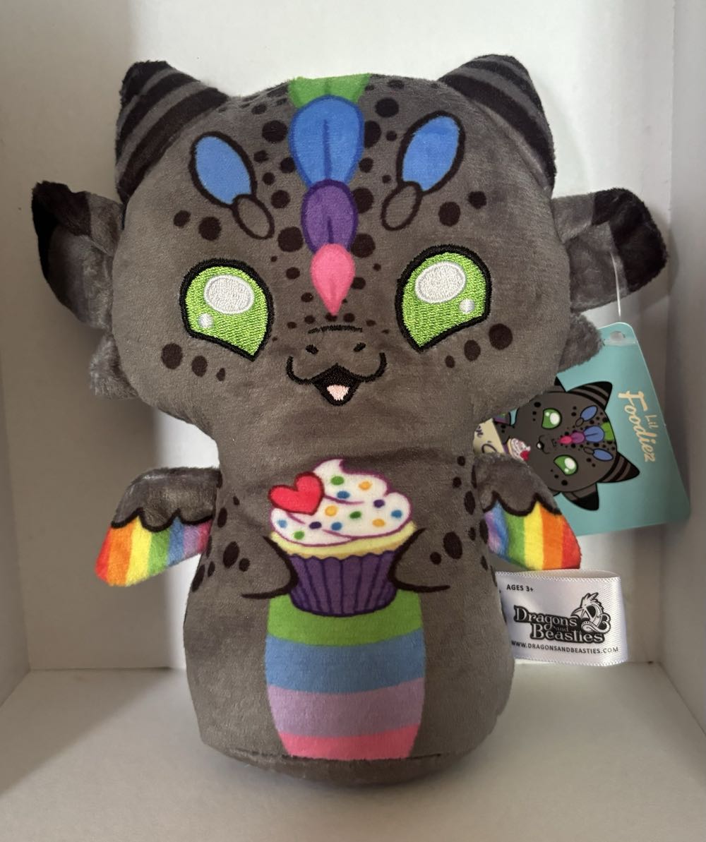 D&B ZEN ‘Cupcake’ BEANIE PUFF PLUSH  (Australia) plush collectible [Barcode 810002711848] - Main Image 2