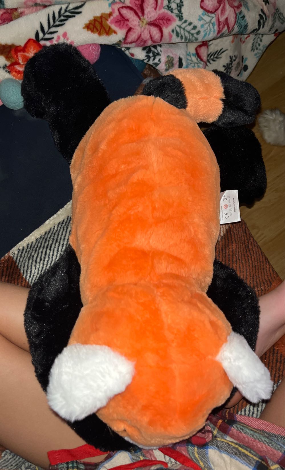 Maya  (United States) plush collectible - Main Image 3