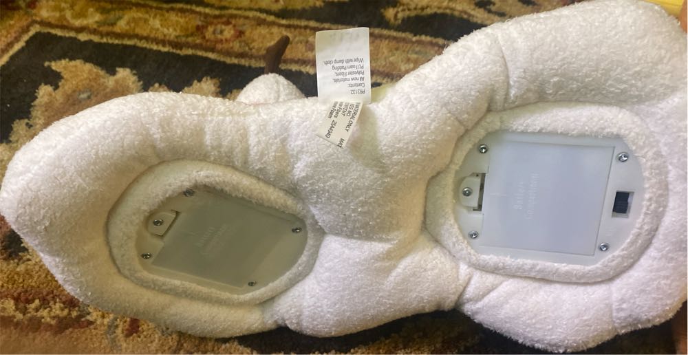 2004 Hallmark Jingle Pals Snowman & Dog Jingle Bells Duet  plush collectible - Main Image 4