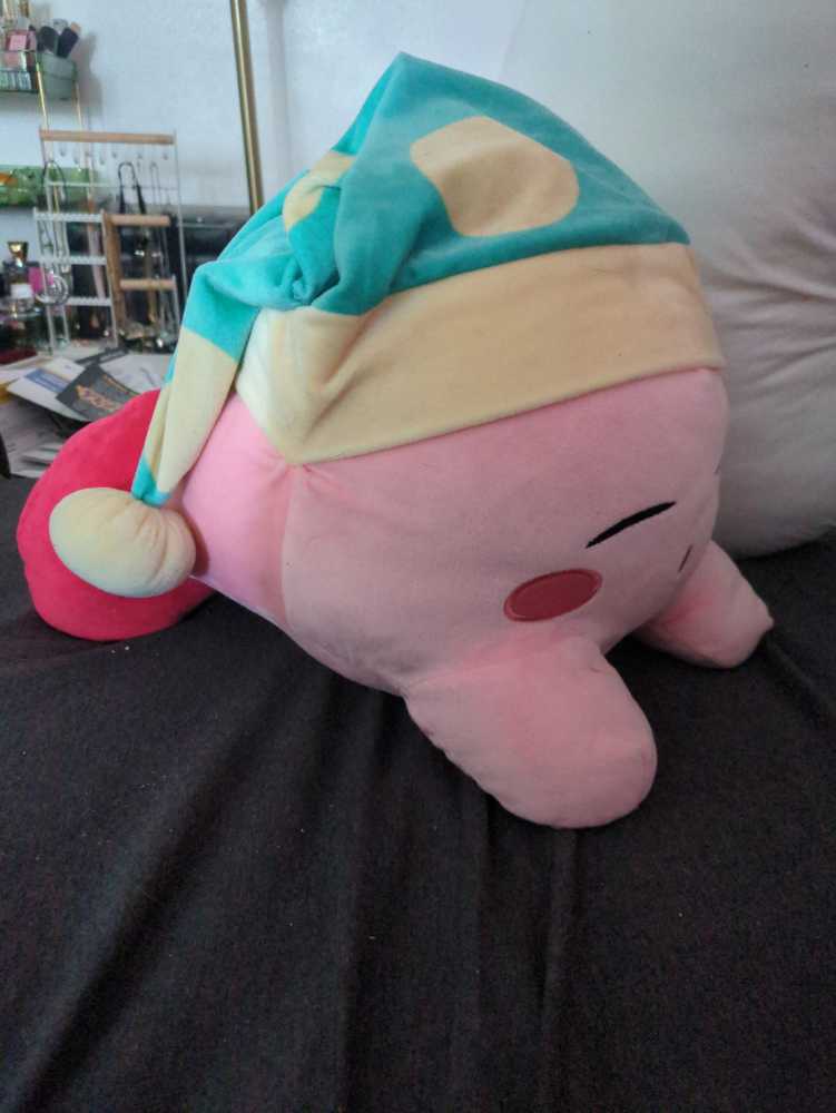 Sleepy Kirby  plush collectible - Main Image 2