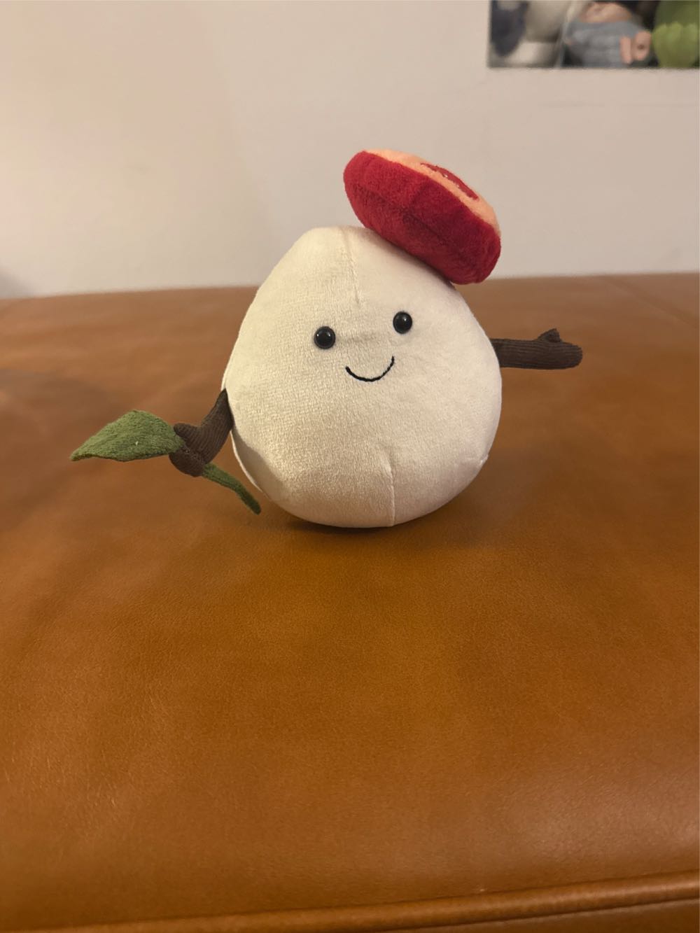 Amuseable Mozzarella  plush collectible [Barcode 670983160284] - Main Image 2