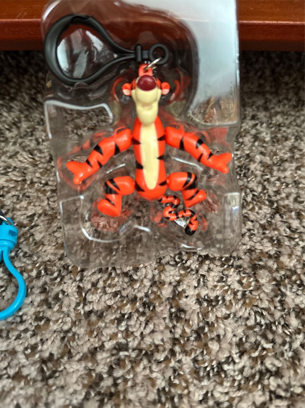 Disney Pixar Chibi In Motion Dangler Bag Clips Of 6 Sealed Blind Boxbrand New Boxes Clip On Box Brand  plush collectible [Barcode 097629537734] - Main Image 2