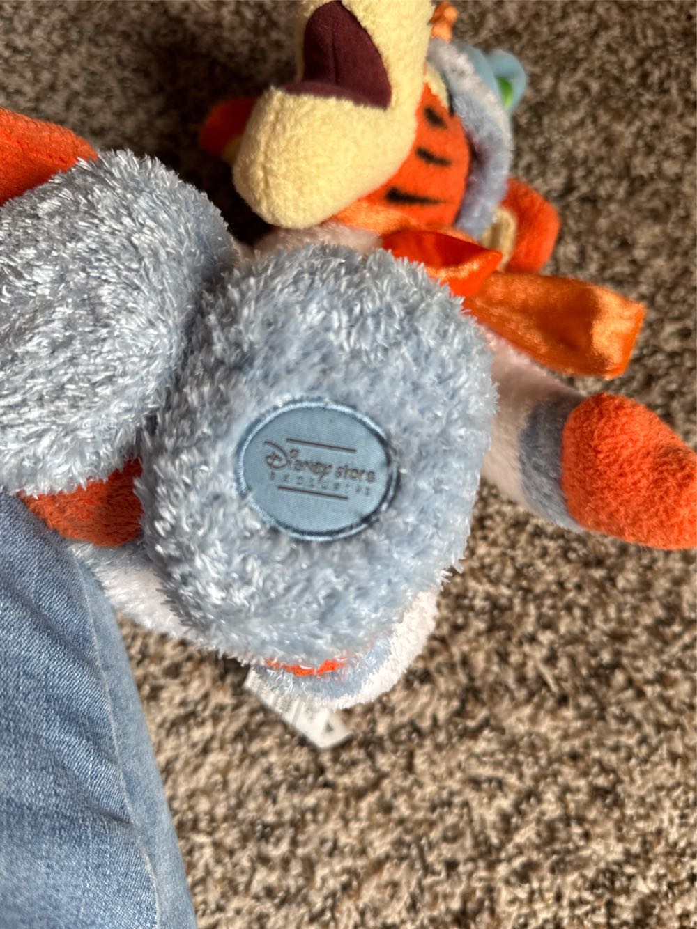 Disney Store Tigger Snowman Costume Stuffed Animal Holiday  plush collectible [Barcode 412171479675] - Main Image 2